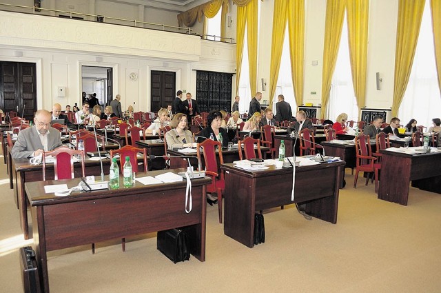 W środę na sesji Rady Miejskiej w Łodzi odbędzie się pierwsze czytanie projektu budżetu na 2012 rok