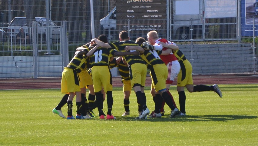 IV liga. Pomezania Malbork - Rodło Kwidzyn 4:2 (1:2)