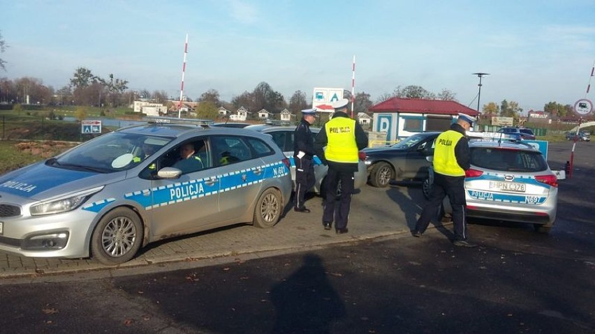 Malbork. Akcja "Smog" na drogach powiatu zakończona mandatami za stan techniczny pojazdów