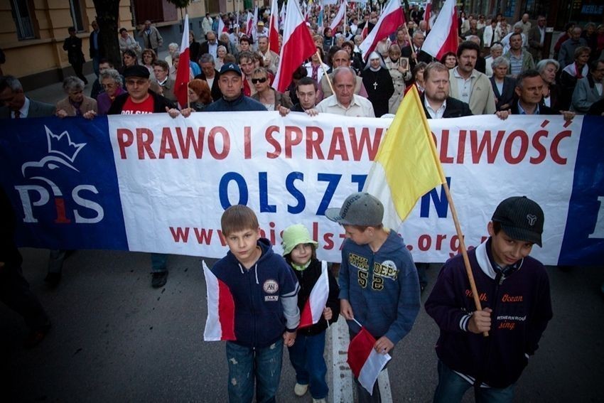 Ełk: Marsz w obronie TV TRWAM przeszedł ulicami miasta [ZDJĘCIA]