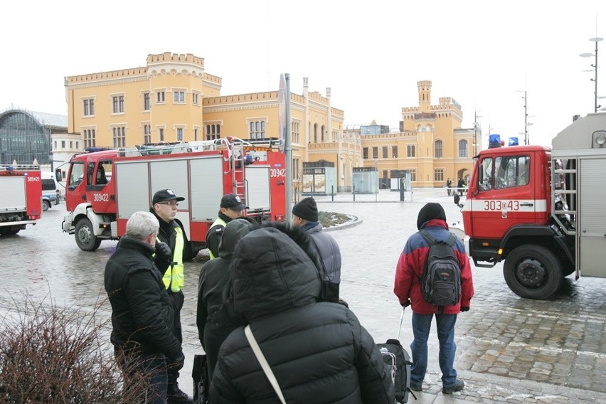 Wrocław: Alarm bombowy i ewakuacja na Dworcu Głównym (ZDJĘCIA)