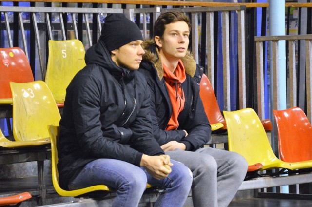 Ondriej Kasperlik (z prawej) oglądał już niedzielny mecz Unii z Automatyką Gdańsk. Czy zagra w jednym ataku ze starszym bratem Martinem (obok)?