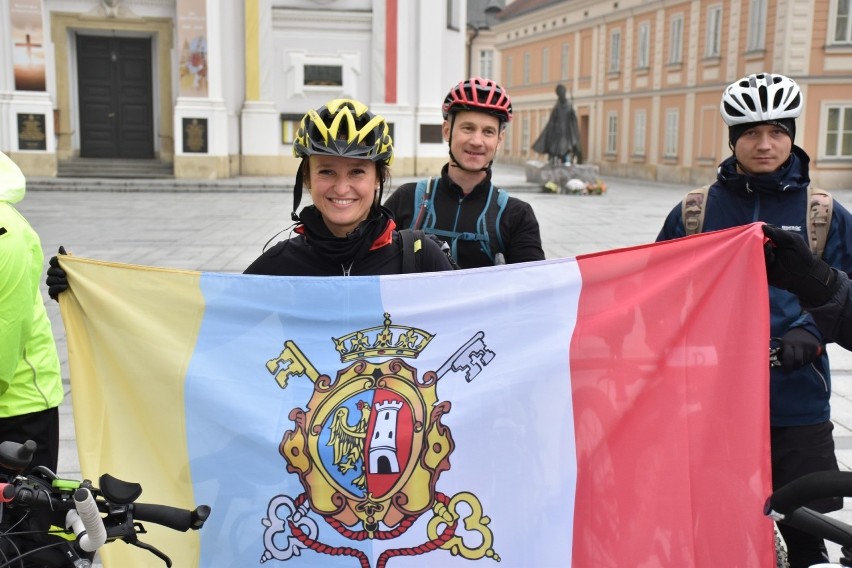 Rowerowy rajd Południe-Północ dla uczczenia Niepodległej...