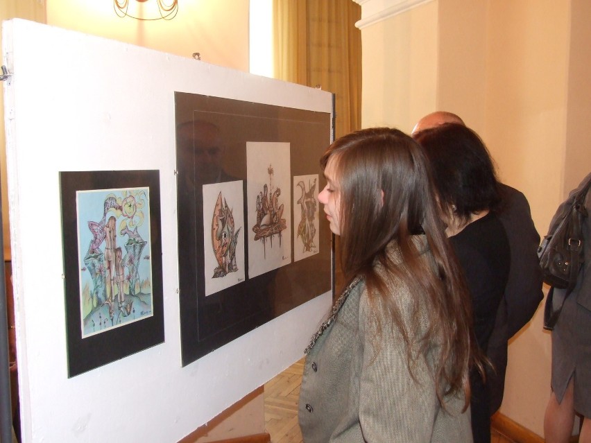 Wieluń: Otwarcie wystawy repatriantki z Uzbekistanu [ZDJĘCIA]