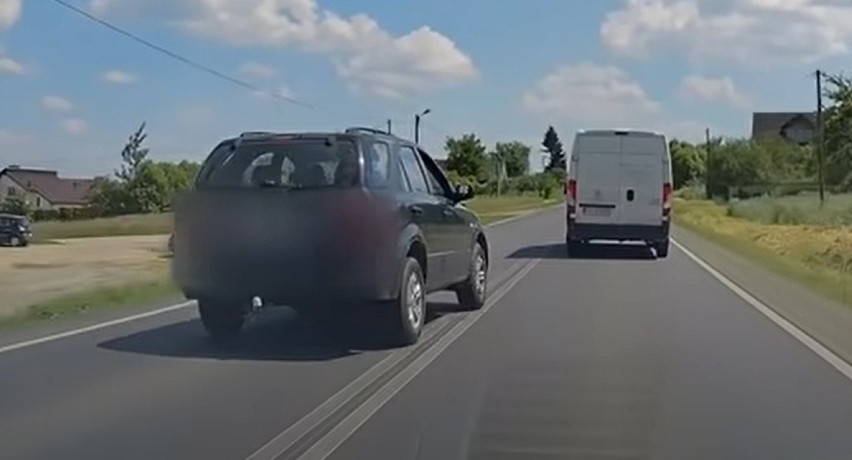 Radocza. DK 28. Sprzeczka kierowców wymknęła się spod kontroli. W ruch poszedł kij bejsbolowy [WIDEO]