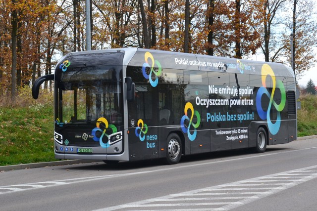 Pierwsze autobusy wodorowe wyjadą na ulice miasta za kilka miesięcy