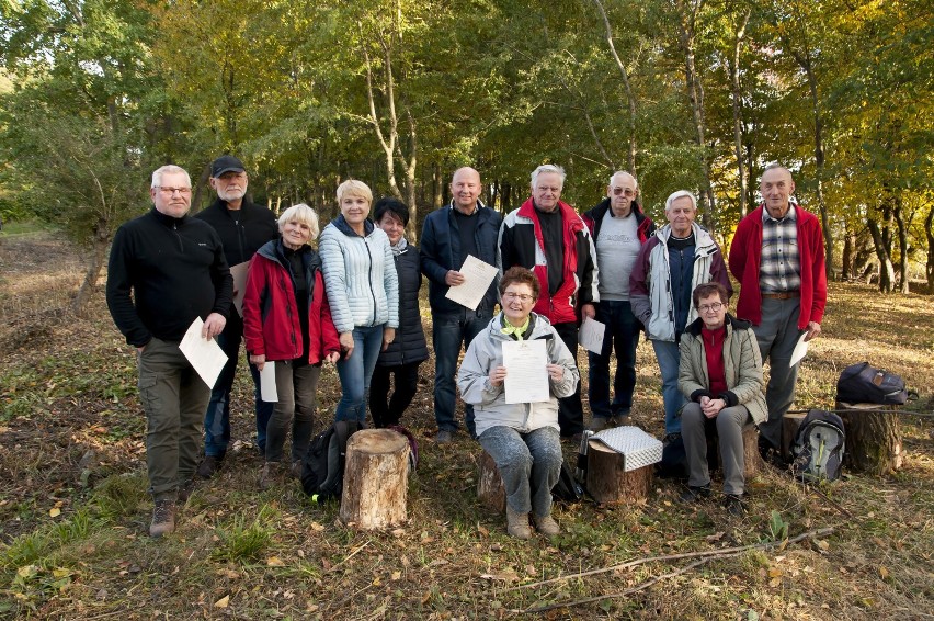 Społecznicy z PTTK wysprzątali Fort 3 Kruhel i jego...