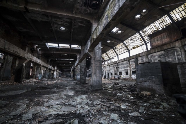 Opuszczona fabryka w Ursusie. Kiedyś pracowały tam tysiące robotników
