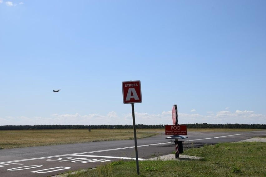 Samoloty F-16  wracają do bazy w Łasku [zdjęcia i wideo]