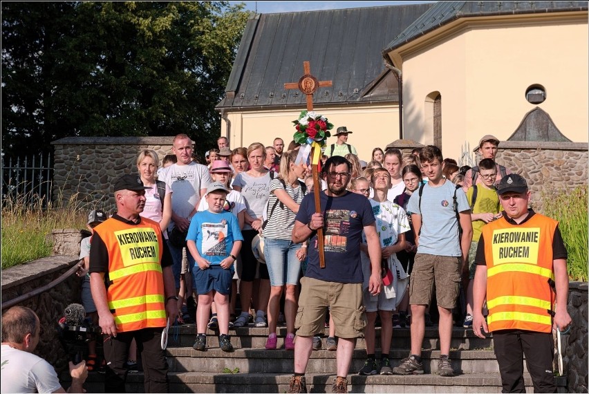 Pielgrzymi z Trzebuni już wrócili do domów, a w niedzielę ruszają zapisy na Pielgrzymkę Krakowską [ZDJĘCIA]