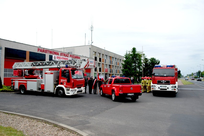 Dzień Strażaka w Lesznie 25 maja 2022. Były odznaczenia i awanse