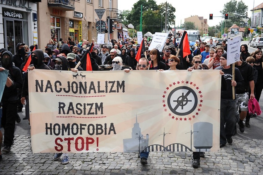 Poznań: Rozbrat protestuje przeciw wojnie i faszyzmowi [ZDJĘCIA]