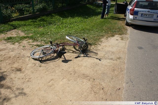 Zderzenie rowerzystów na drodze [zdjęcia]