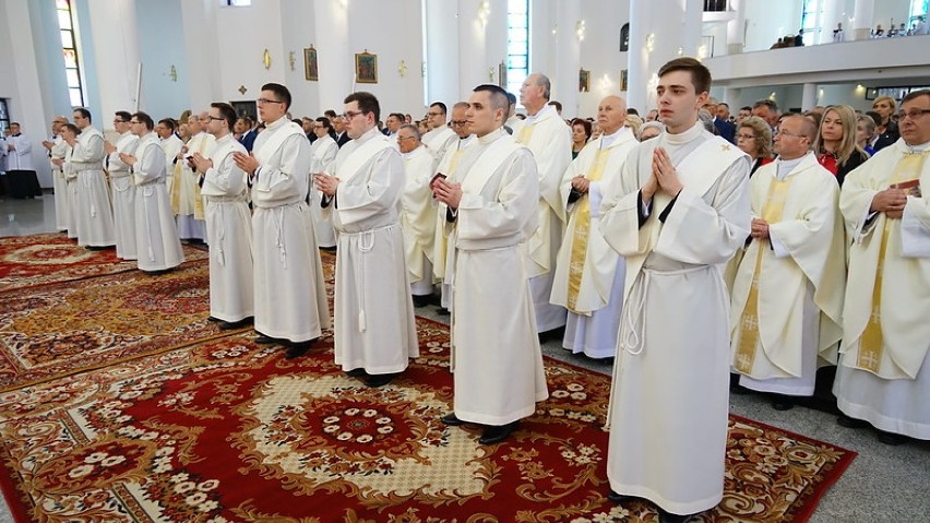 Diakoni z trzech parafii powiatu dębickiego przyjęli w sobotę święcenia kapłańskie