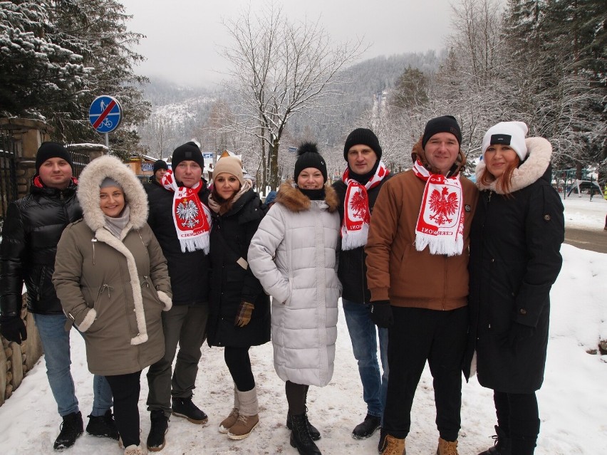 Kibice skoków narciarskich w Zakopanem