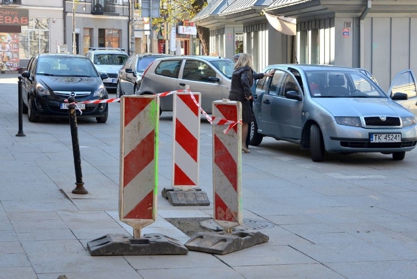 Wielki korek w centrum Kielc. Szybka reakcja drogowców [ZDJĘCIA]