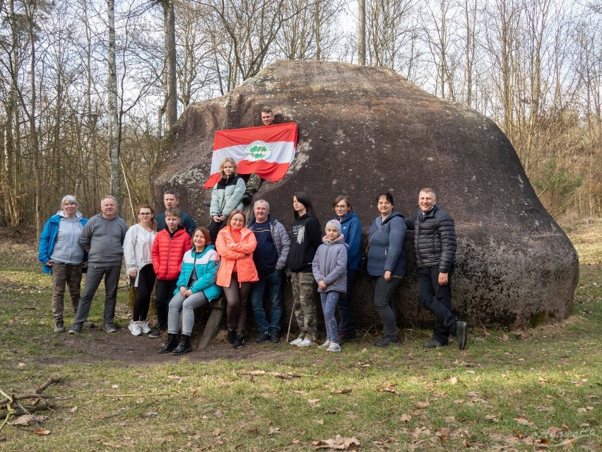 Spacer w poszukiwaniu wiosny wśród gołuchowskich lasów! PTTK...