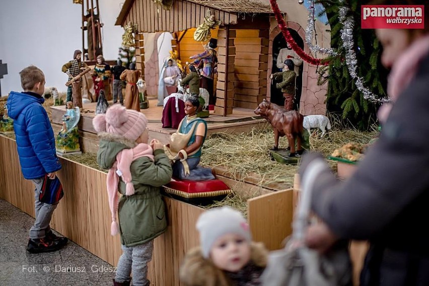 Wałbrzych: Szopka Bożonarodzeniowa Sanktuarium Relikwii Drzewa Krzyża Świętego