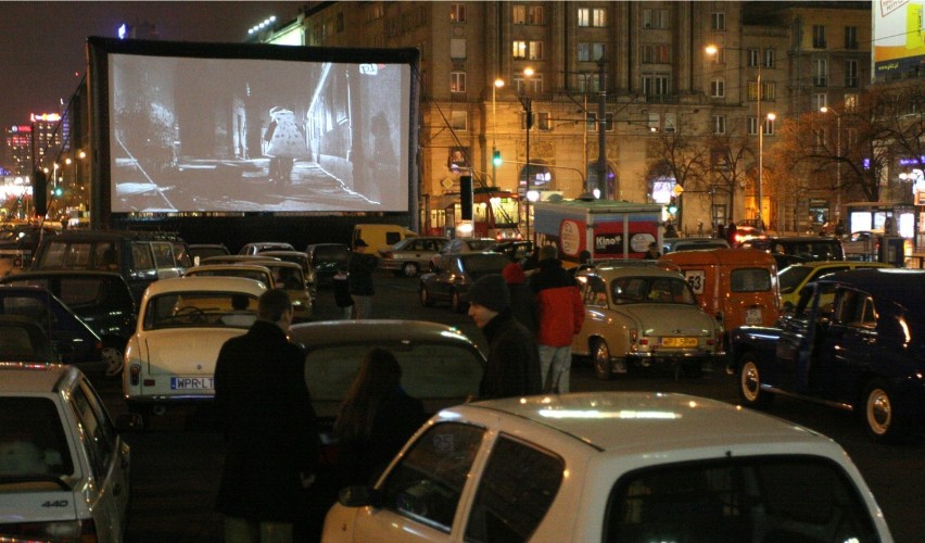 Kino samochodowe, Warszawa. Rozrywka z lat 70. wraca do...