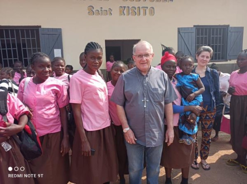 Misjonarka z diecezji kaliskiej wspiera młode mamy w Republice Środkowoafrykańskiej. ZDJĘCIA
