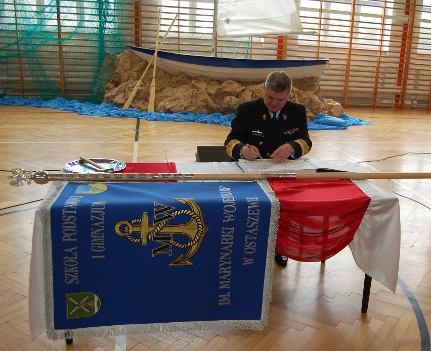 Ostaszewo: Szkoła dostała imię Marynarki Wojennej RP