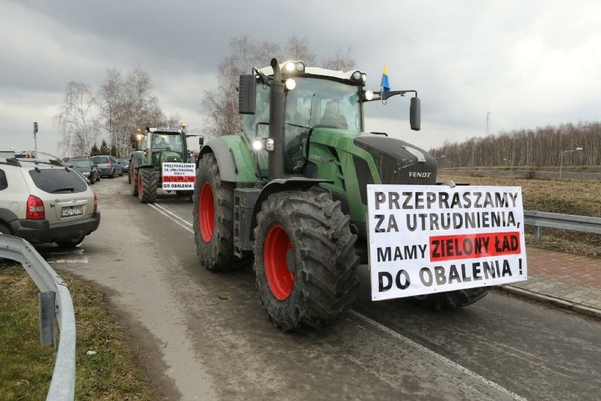 Tak wyglądał protest rolników przy autostradzie A1 na węźle...
