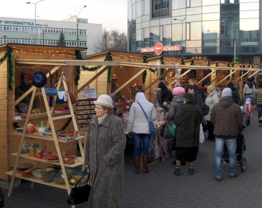 Sosnowiec: Ruszył Jarmark Świąteczny. Potrwa do 23 grudnia [ZDJĘCIA]