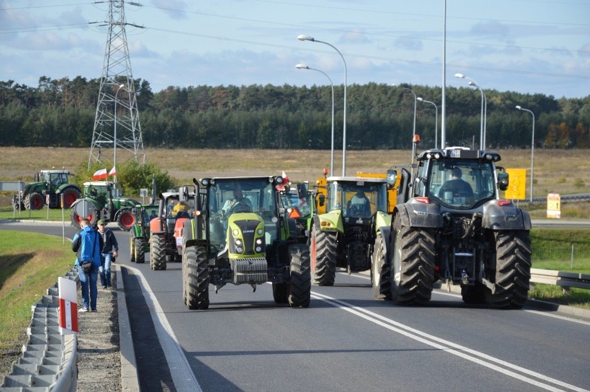 Październik 2020 roku. Protesty rolników, skierowane...
