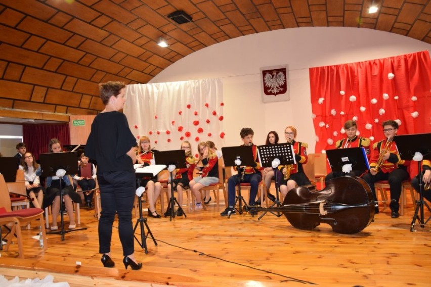 Koncert "dla Niepodległej" w Państwowej Szkole Muzycznej w Lęborku [ZDJĘCIA,WIDEO]