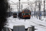 Lokomotywa uderzyła w autobus z dziećmi