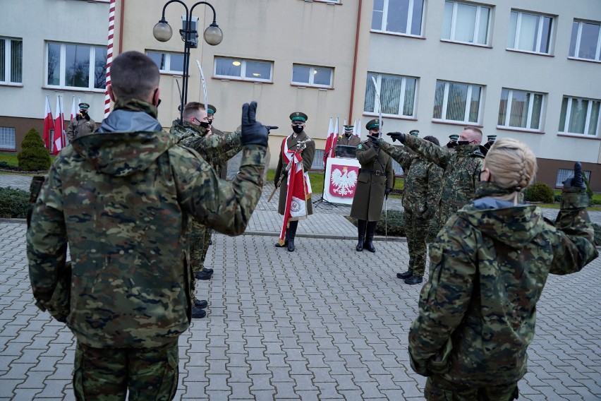 Dzisiaj piętnastu nowych funkcjonariuszy Straży Granicznej...