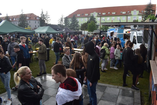 Tłumy przy Food Truckach w Krośnie Odrzańskim w weekend.