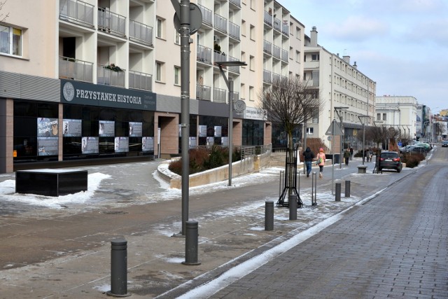 To pierwsza lokalizacja pomnika Przemysława Gosiewskiego w Kielcach, która jest brana pod uwagę przez komitet społeczny budowy monumentu parlamentarzysty Prawa i Sprawiedliwości. Chodzi o ulicę Warszawską w okolicach placówki Instytutu Pamięci Narodowej Przystanek Historia.