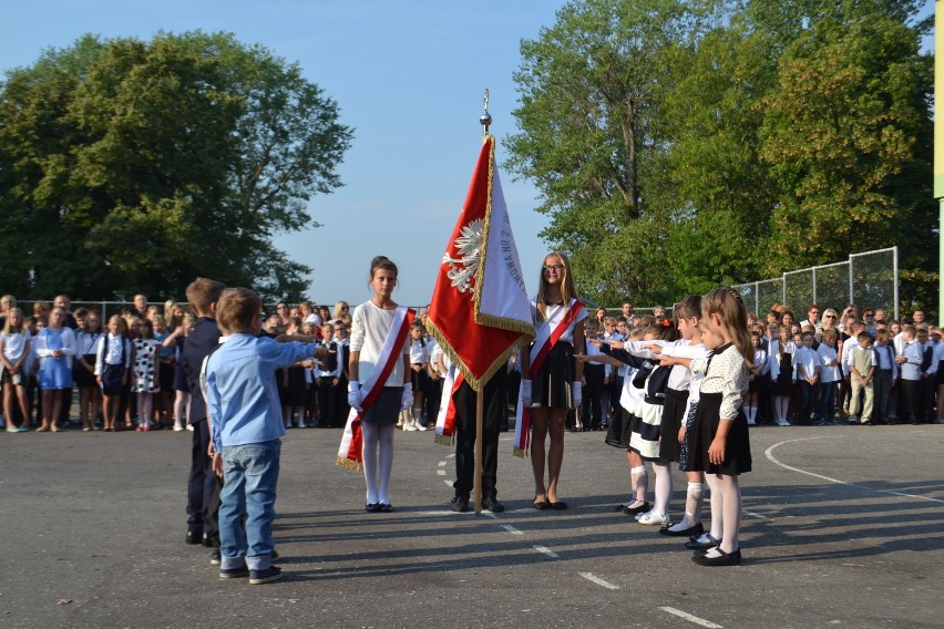 Rozpoczęcie roku szkolnego 2015/2016 w SP 2