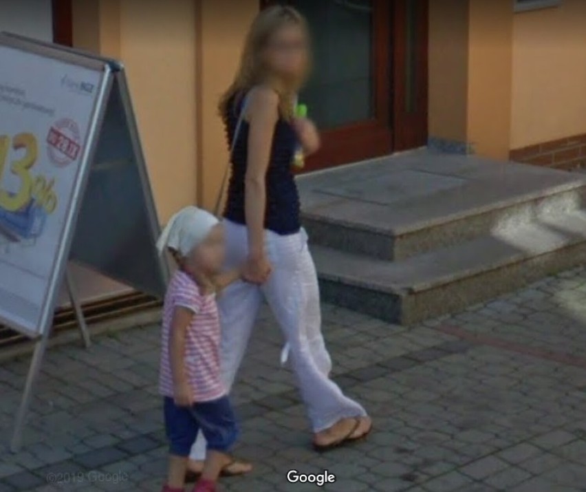 Jak ubierają się mieszkańcy Żor? Sprawdź, uliczną modę w mieście! Zobacz ZDJĘCIA z Google Street View