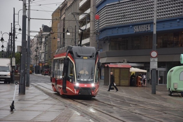 Do zdarzenia doszło na ul. 3 Maja w centrum Katowic.