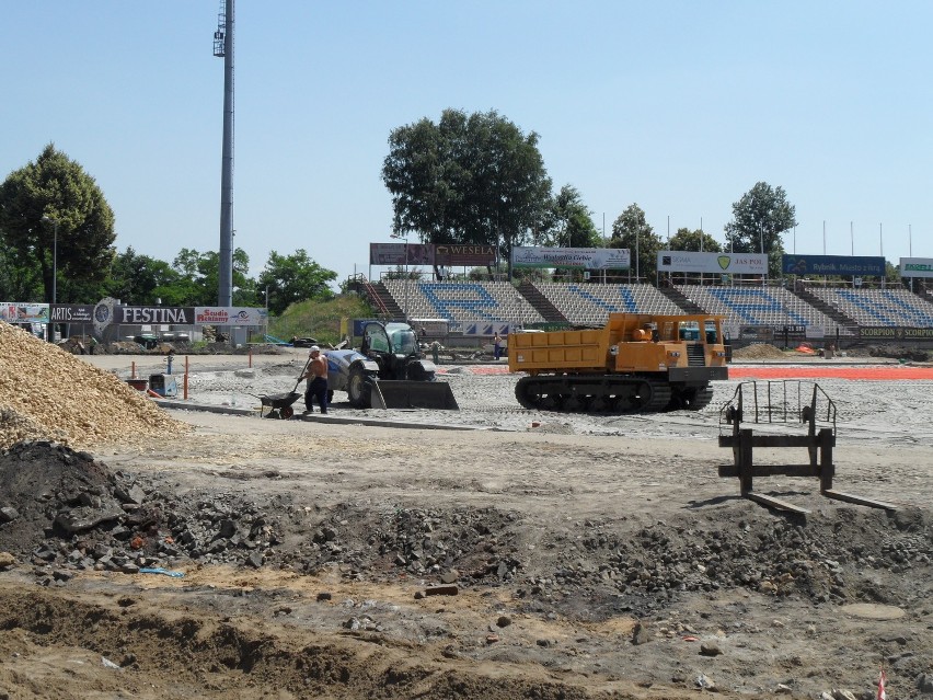 Remont stadionu w Rybniku: Opóźnień na razie nie ma