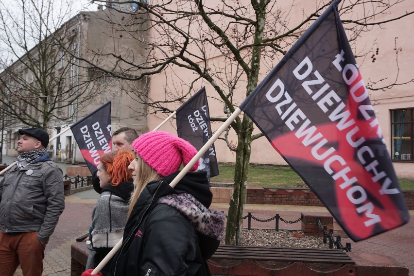 Manifestacja Solidarni przeciw rasizmowi w Łodzi [ZDJĘCIA FILM]