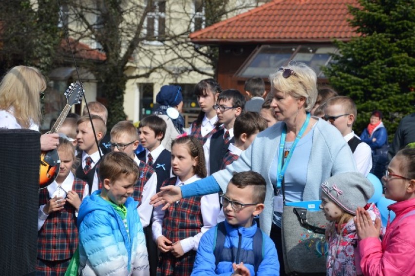 Światowy Dzień Świadomości Autyzmu w Wejherowie [ZDJĘCIA]