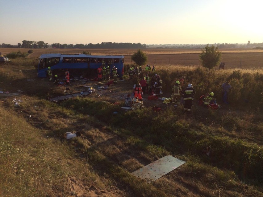 31 osób zostało rannych w wypadku autobusu na autostradzie...