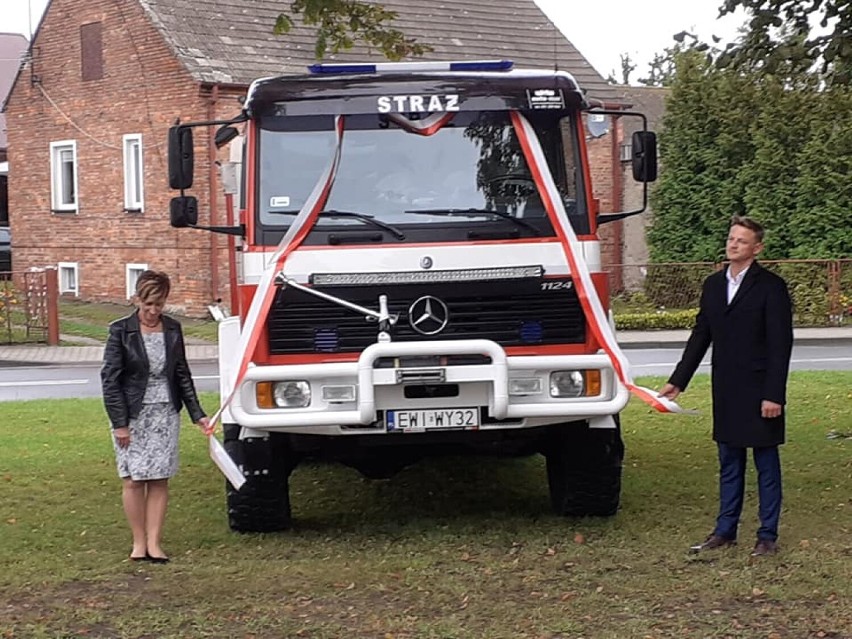 OSP w Turowie zamieniła leciwego stara na mercedesa ZDJĘCIA