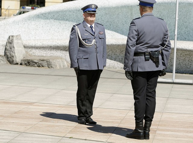 Święto Policji w Łodzi 2016. Awanse i nominacje dla łódzkich policjantów