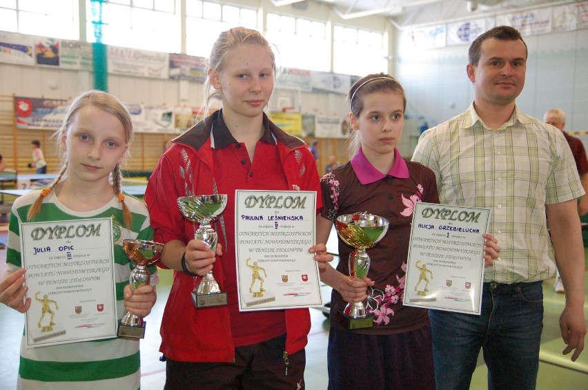 Mistrzostwa powiatu nowotomyskiego w tenisie stołowym [ZDJĘCIA]
