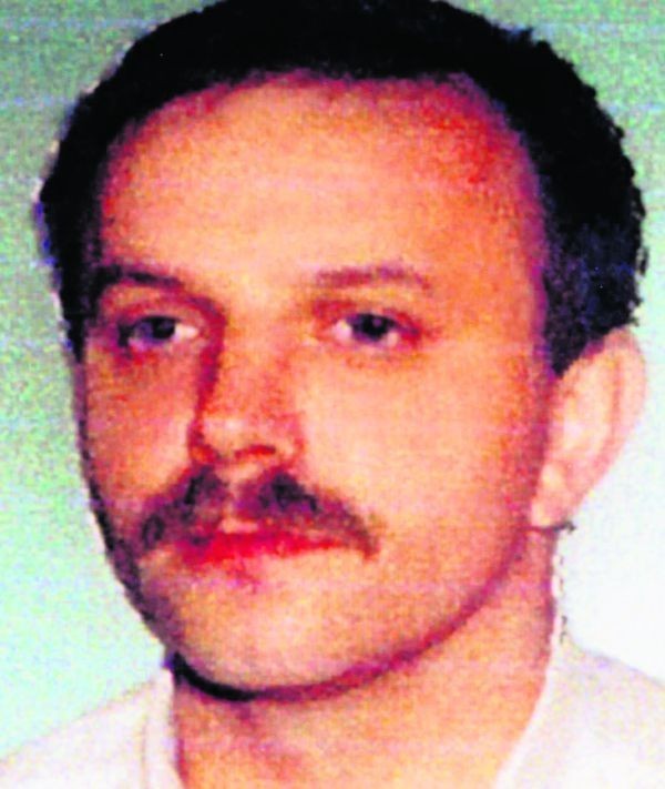 Robert Kuś z Sosnowca. 

Zaginął 4 lipca 2004 r.

Ma 46 lat.