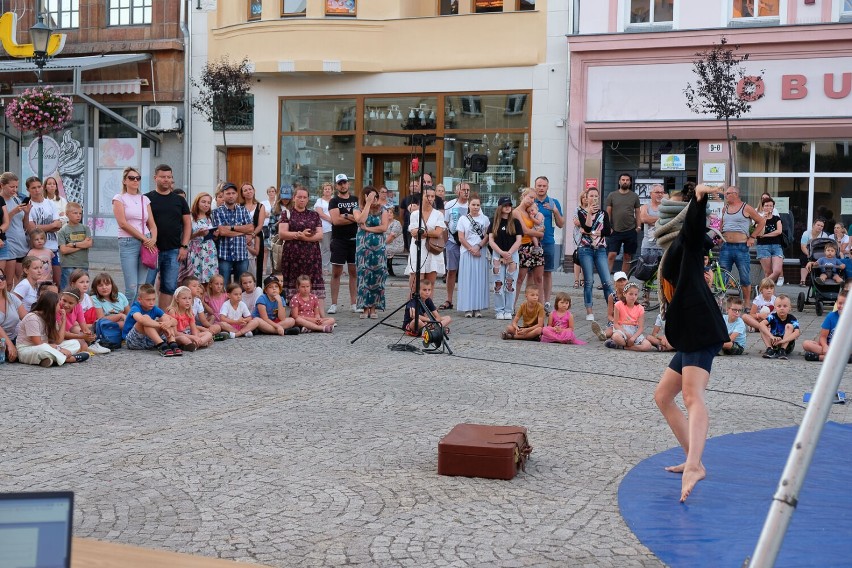 Spektakl "La Trottola" Compania Depaso z Włoch przyciągnął...