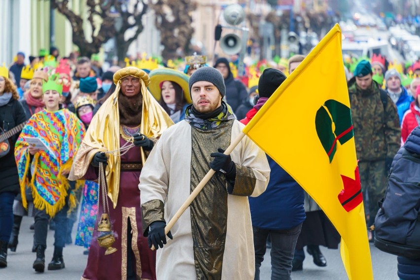 Orszak Trzech Króli przeszedł ulicami Nowego Sącza [ZDJĘCIA]