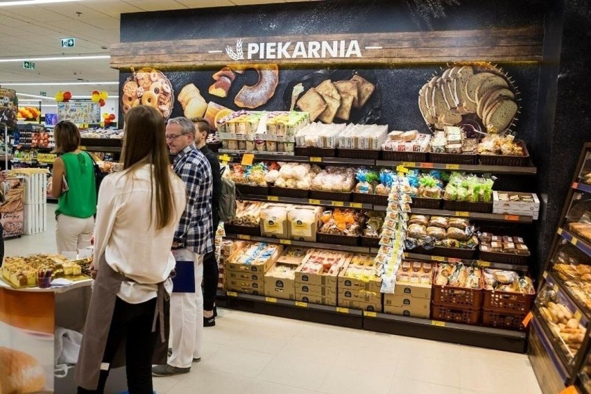 Godziny otwarcia popularnych supermarketów w Łodzi mogą się...