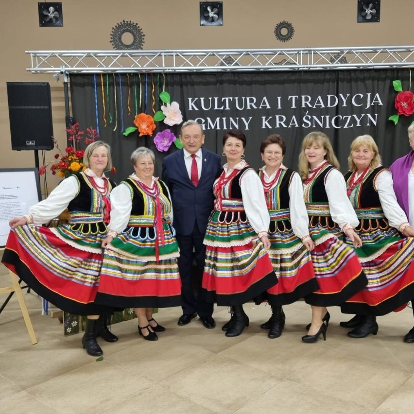Zaprezentowali osiągniecia  kulturalne i tradycje gminy Kraśniczyn. Zobacz zdjęcia