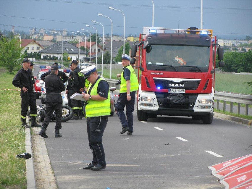 Śmiertelny wypadek motocyklisty w Ostrowie [FOTO]