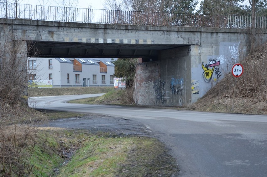 Droga ze Zbrosławic do Tarnowskich Gór zamknięta. Zapowiada się blisko miesiąc utrudnień